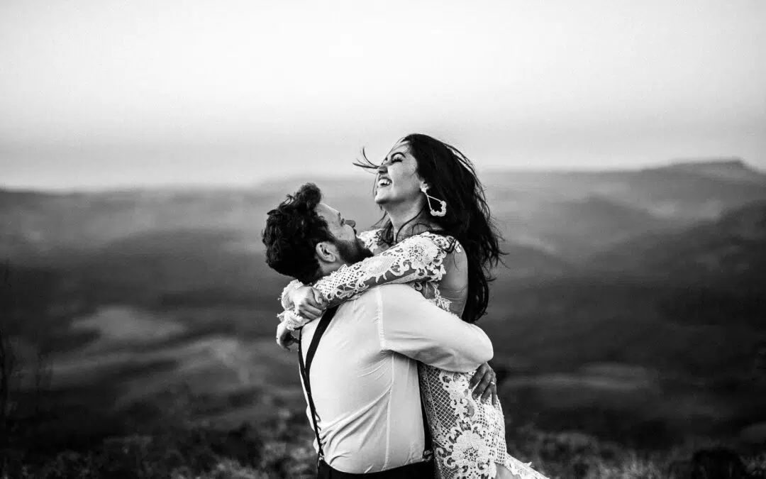 How to Choose a Wedding Photographer: A Quick and Easy Guide For Brides