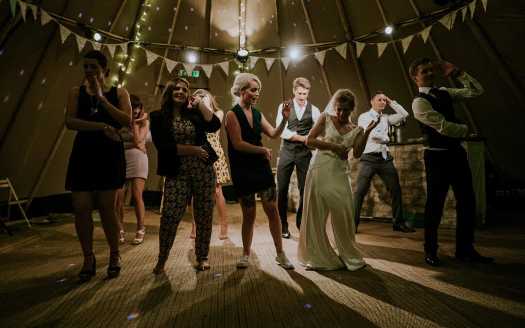 How to Create a Fun Wedding Reception