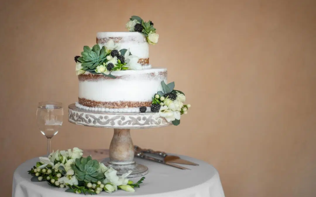 All You Need to Know About Wedding Cakes: Cost, Tastings, Designs, and More