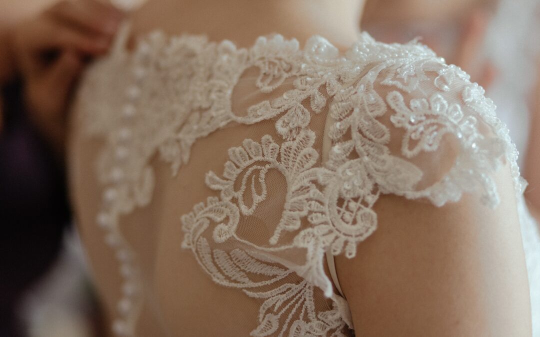 How to Pick a Wedding Dress: All You Need to Know