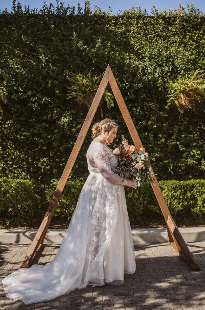 10 Gorgeous Wedding Arches To Take Your Wedding To The Next Level